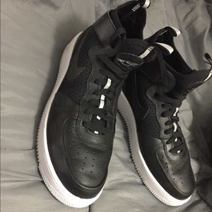 Black Nike Air Force 1 Size 11